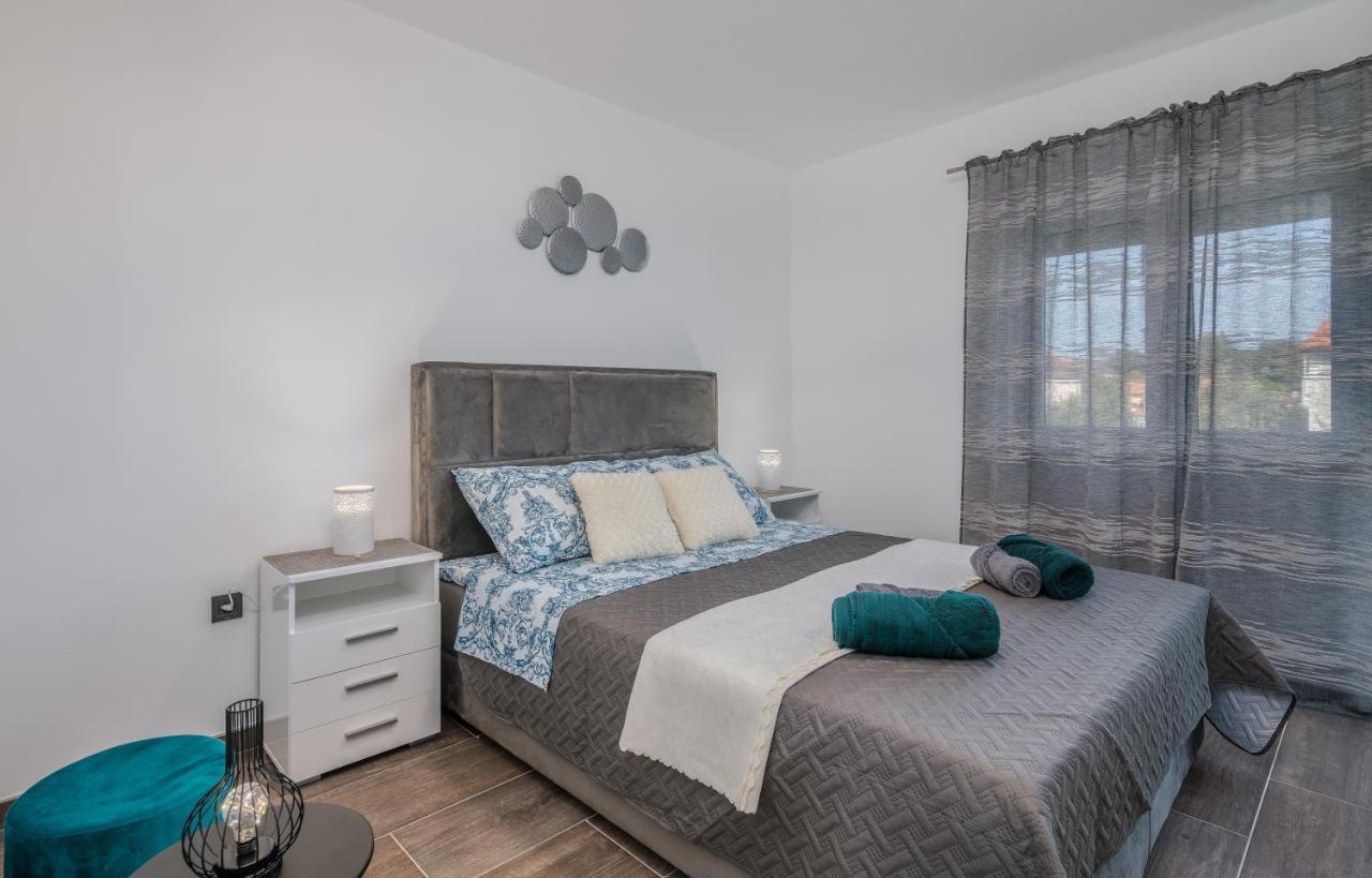 Apartman Luxury Lure Krk Town Exterior photo